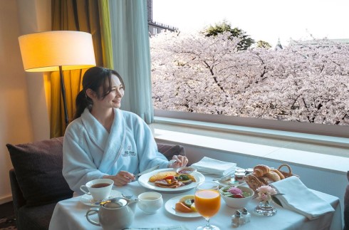 SAKURA View Stay with In-Room Breakfast